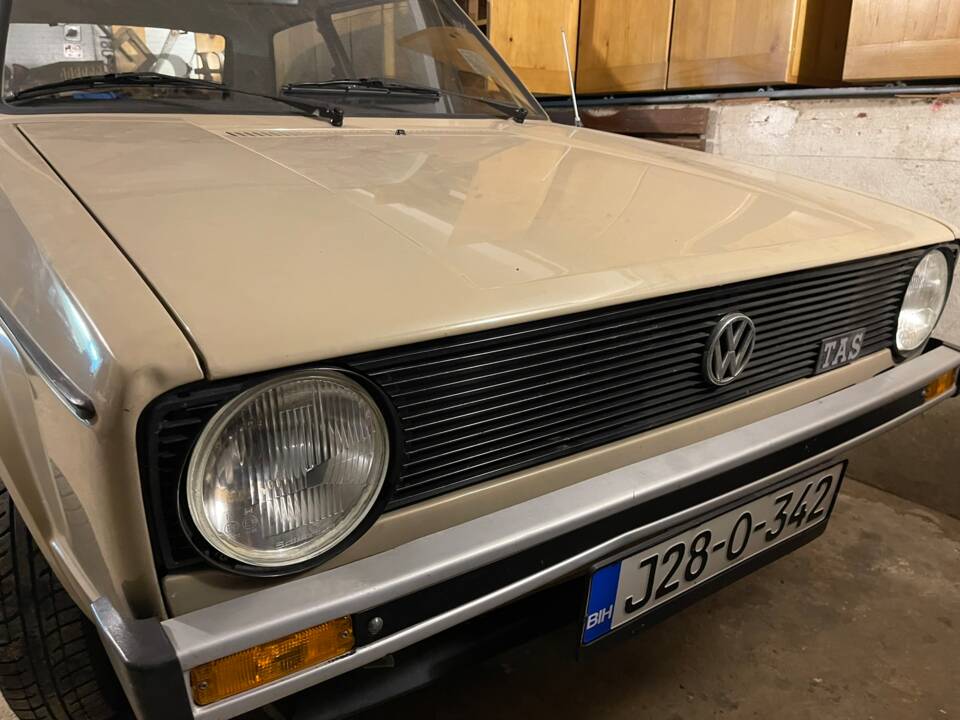 Imagen 4/12 de Volkswagen Golf Mk I 1.1 (1977)