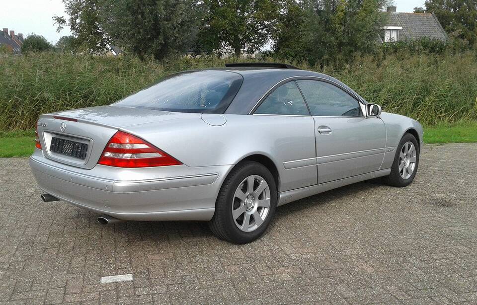 Image 8/8 of Mercedes-Benz CL 600 (2001)