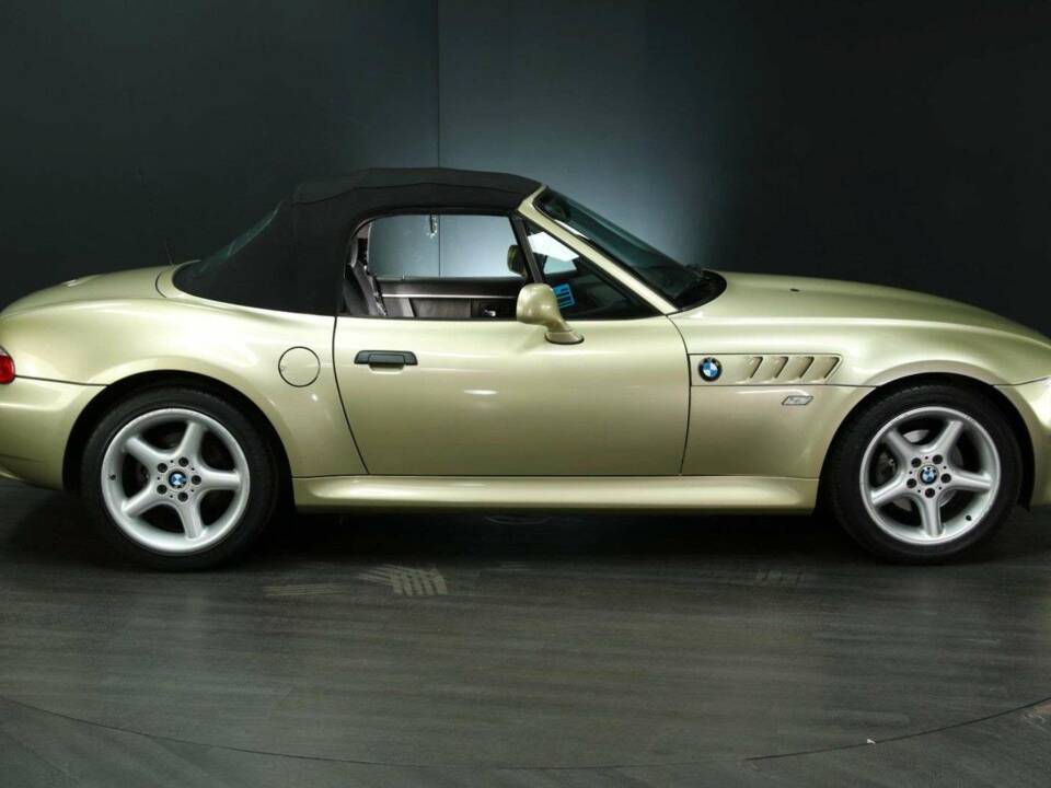 Bild 7/30 von BMW Z3 2.2i (2002)