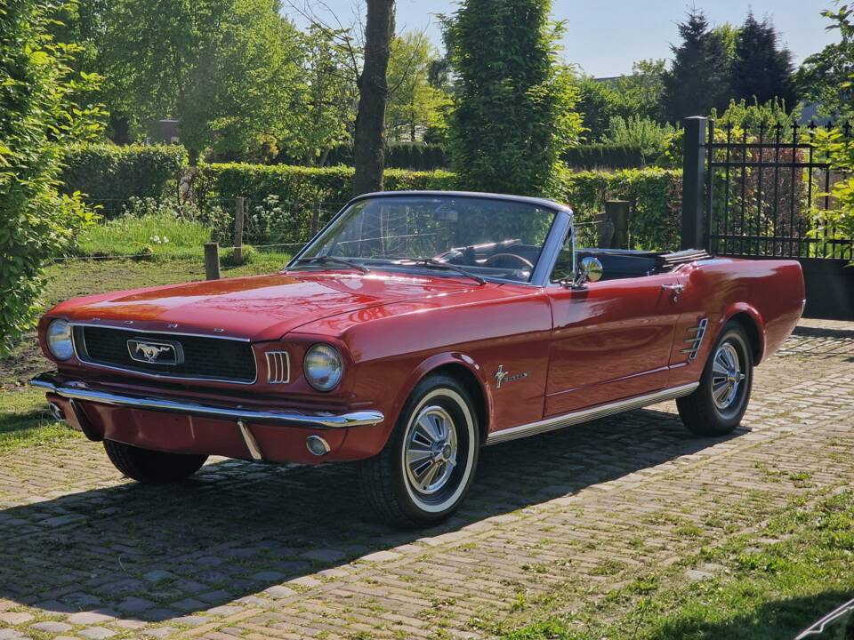 Bild 1/6 von Ford Mustang 200 (1966)