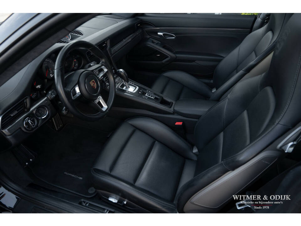 Image 20/38 of Porsche 911 Carrera 4S (2017)