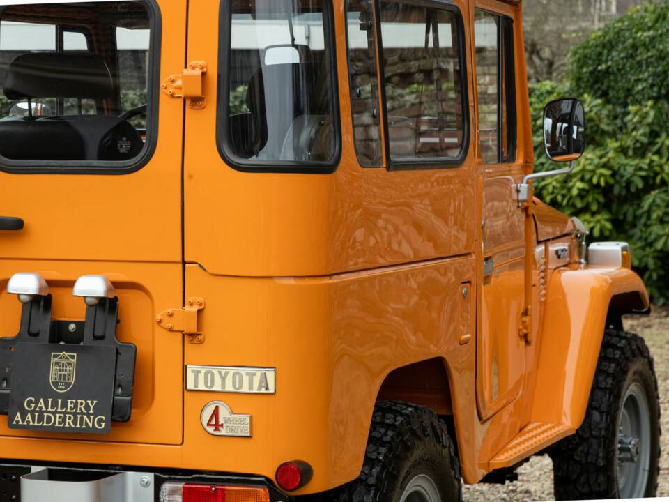 Image 41/50 of Toyota Land Cruiser FJ 40 (1980)
