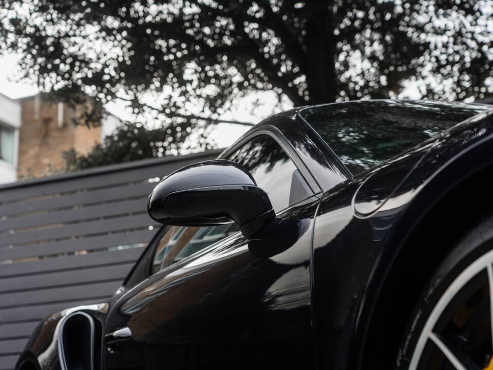 Bild 47/52 von Porsche 911 Turbo S (2017)