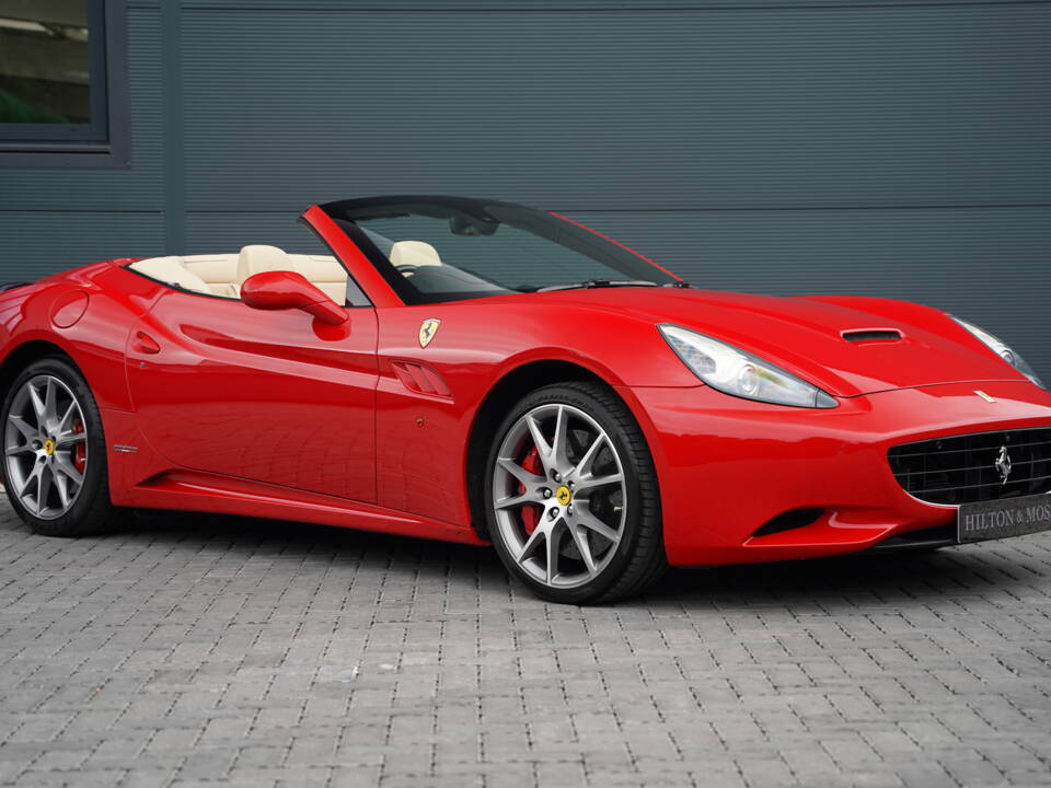 Image 1/50 of Ferrari California (2010)
