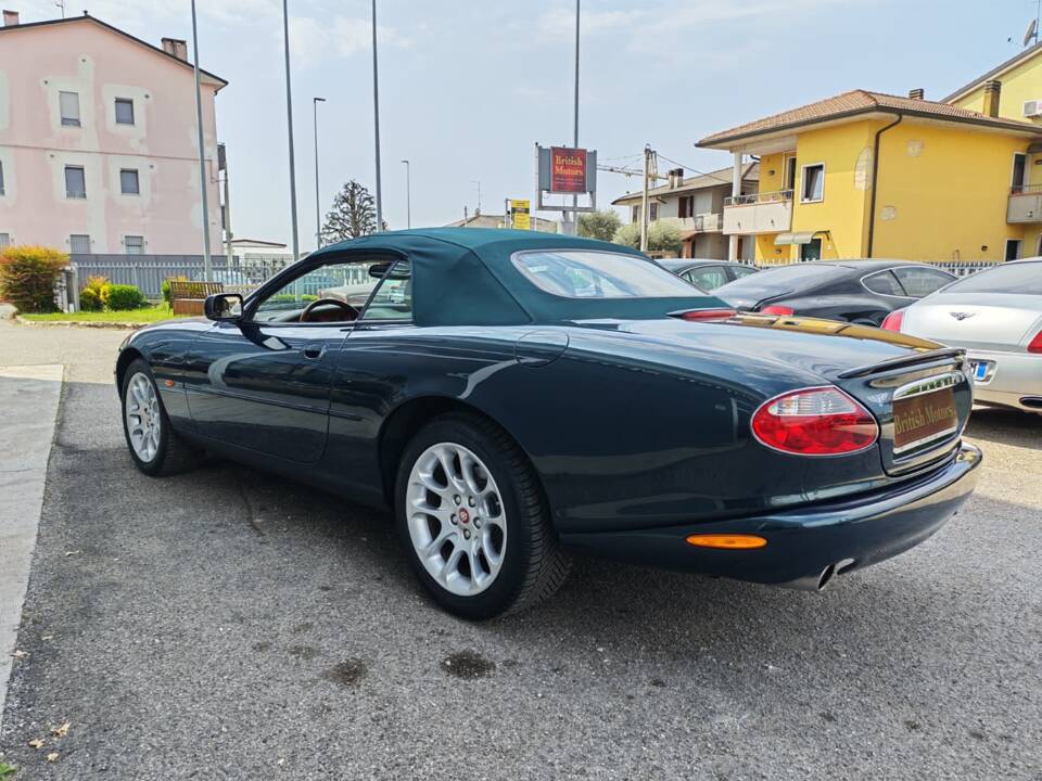 Imagen 8/21 de Jaguar XKR (2001)