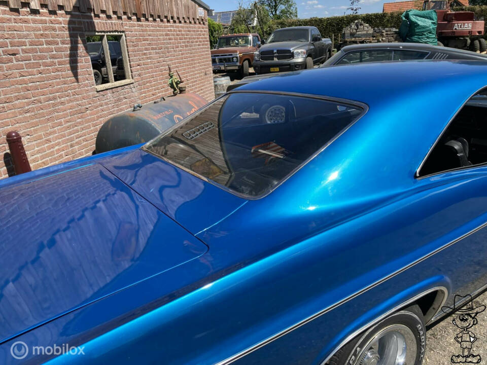 Image 8/45 of Chevrolet Impala Sport Coupe (1967)