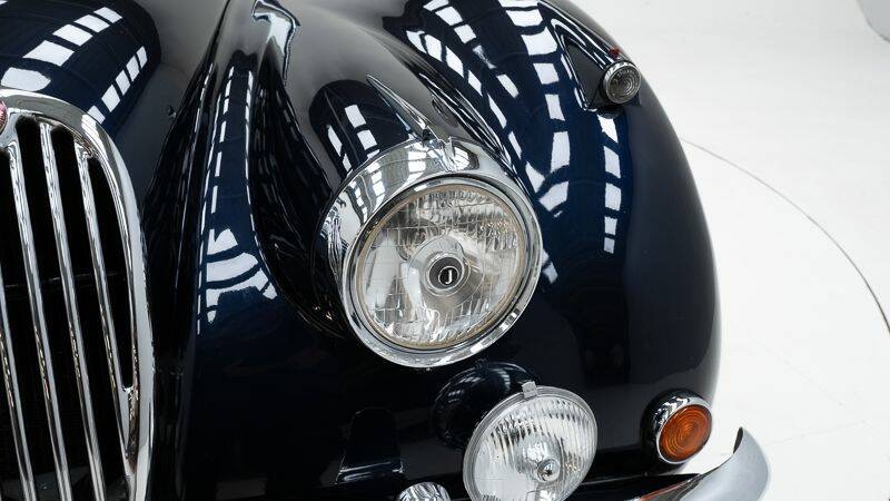 Immagine 12/15 di Jaguar XK 140 DHC (1957)