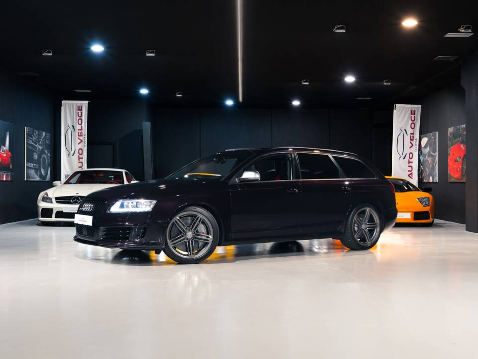 Imagen 2/36 de Audi RS6 Avant (2010)