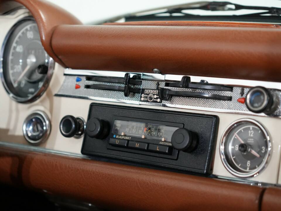 Imagen 31/39 de Mercedes-Benz 280 SL (1970)