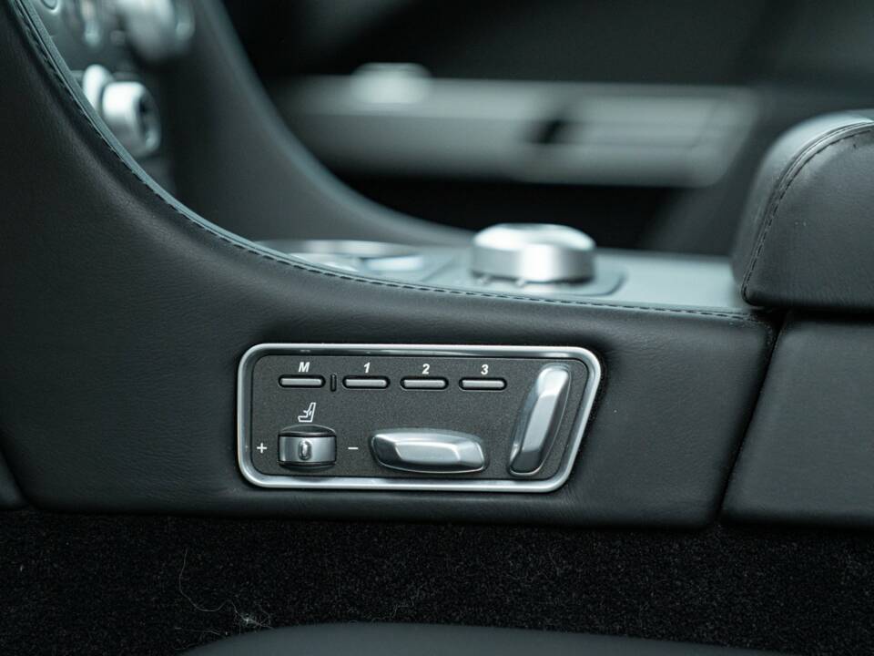 Bild 36/50 von Aston Martin Rapide (2010)