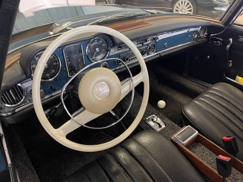 Imagen 11/17 de Mercedes-Benz 280 SL (1968)