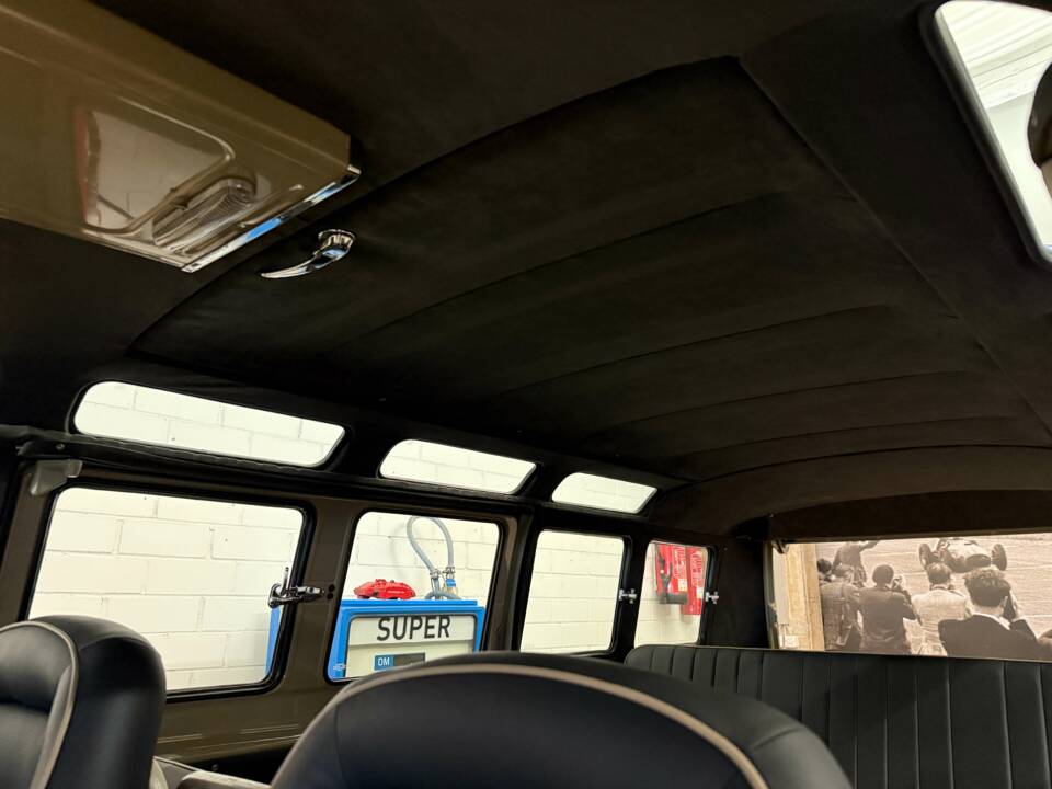 Image 10/26 of Volkswagen T1 Samba (1965)