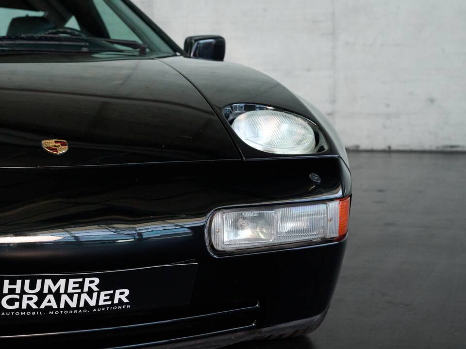 Afbeelding 24/50 van Porsche 928 S4 (1989)