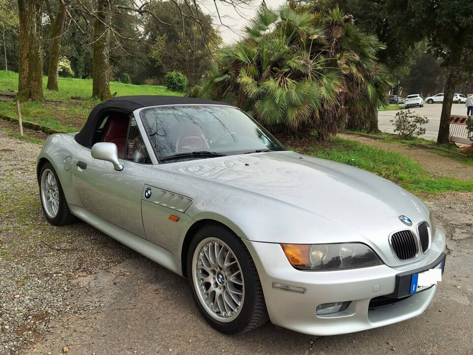 Bild 10/19 von BMW Z3 2.8i (1999)