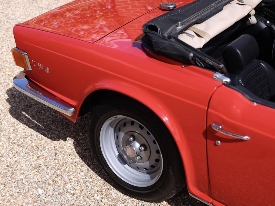 Image 28/50 de Triumph TR 6 (1973)