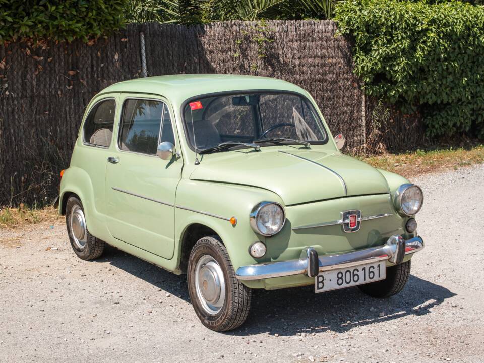 Image 1/22 of SEAT 600 E (1971)
