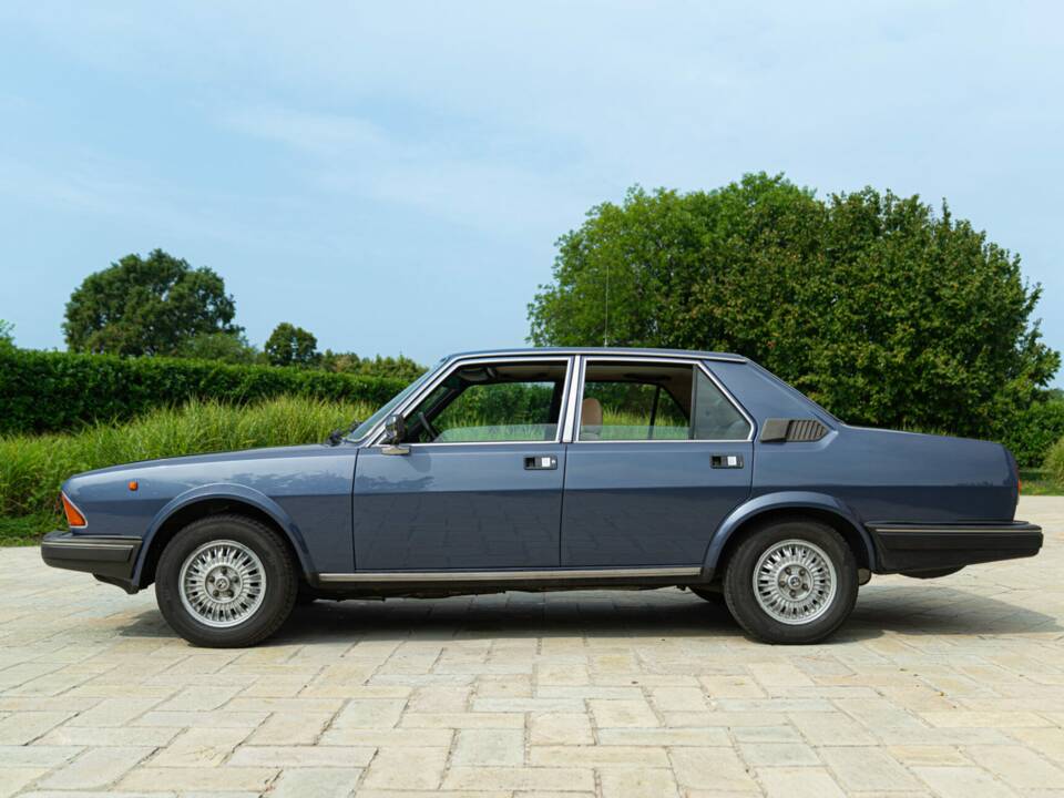 Image 4/50 of Alfa Romeo Alfa 6 - 2.5 (1979)