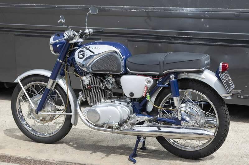 Image 19/39 of Honda CB 72 (1960)