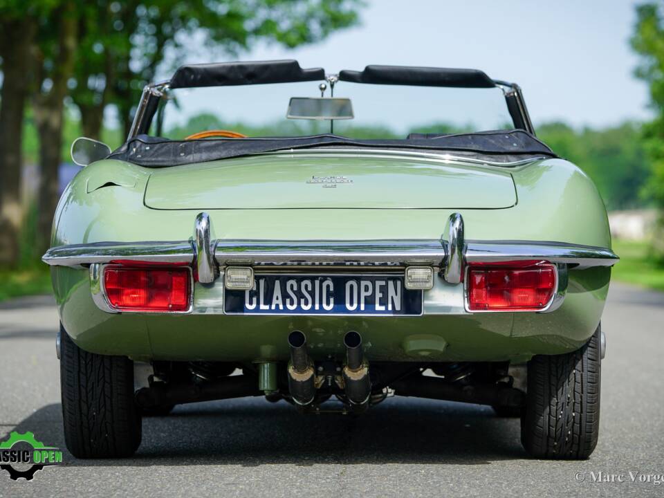 Image 59/60 de Jaguar E-Type (1969)