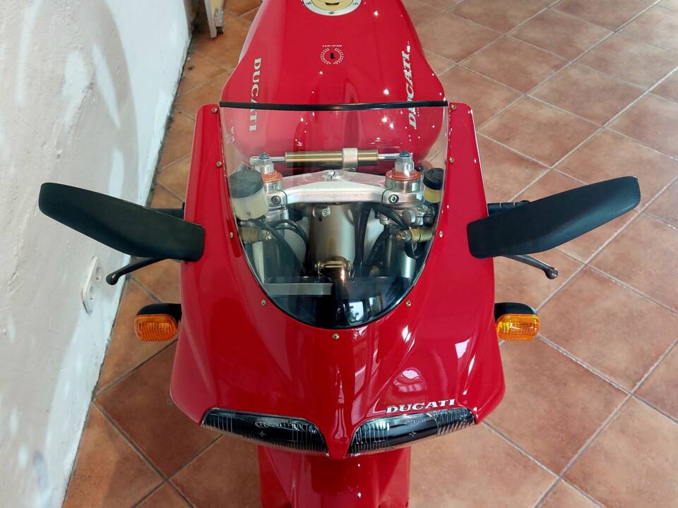 Image 14/57 of Ducati 916 (1997)