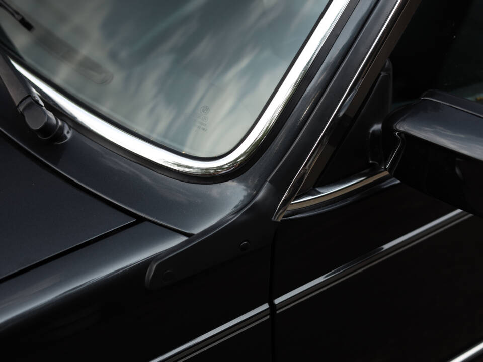 Image 68/99 of BMW M 635 CSi (1988)