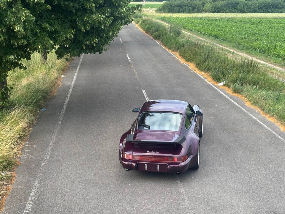 Bild 31/46 von Porsche 911 Turbo 3.6 (1993)