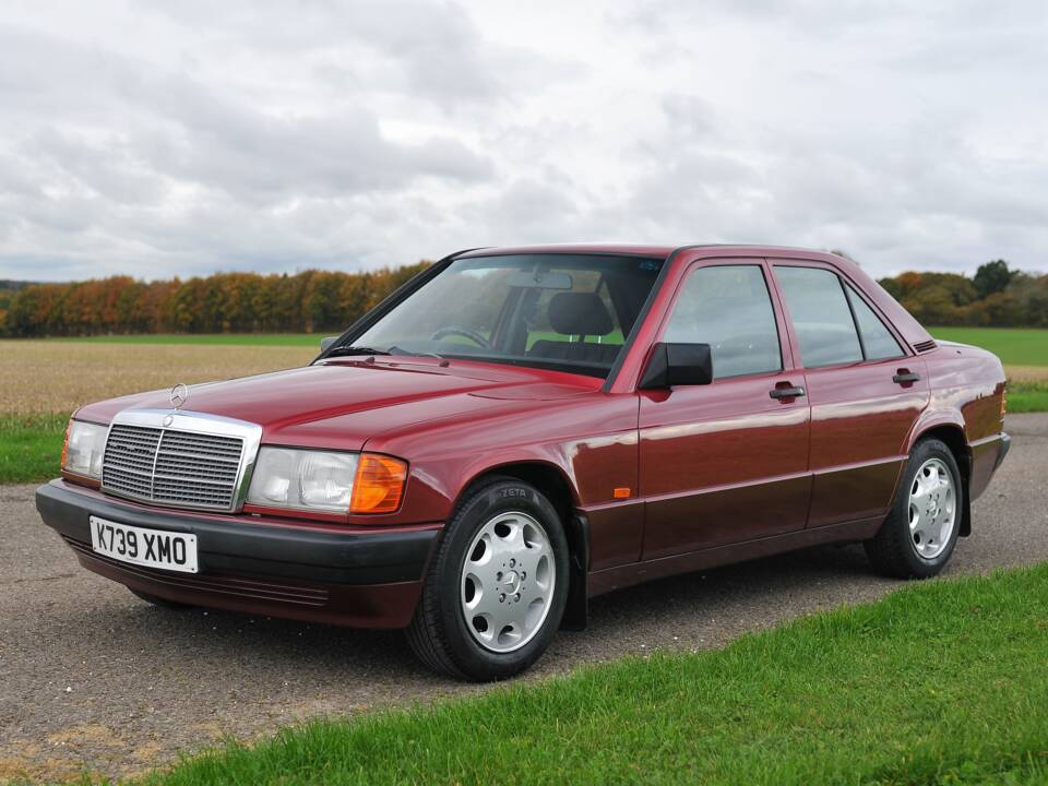 Image 1/31 of Mercedes-Benz 190 E (1993)