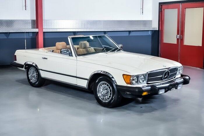 Immagine 6/7 di Mercedes-Benz 380 SL (1984)