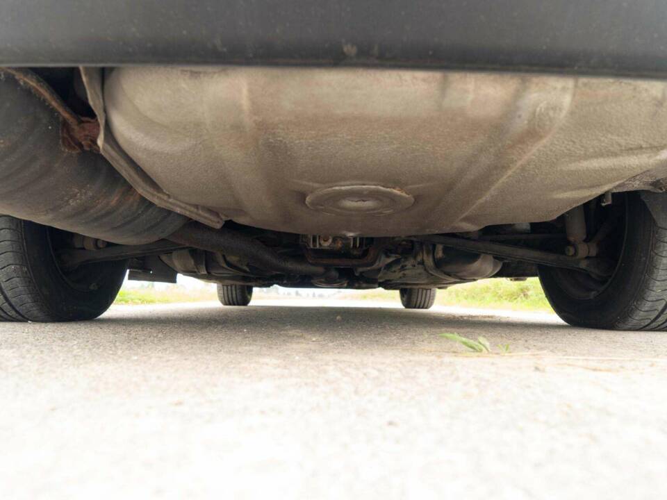 Image 19/40 de BMW 320i (1994)