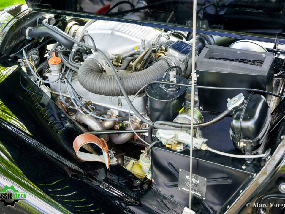 Image 21/54 of Morgan Plus 8 (1992)