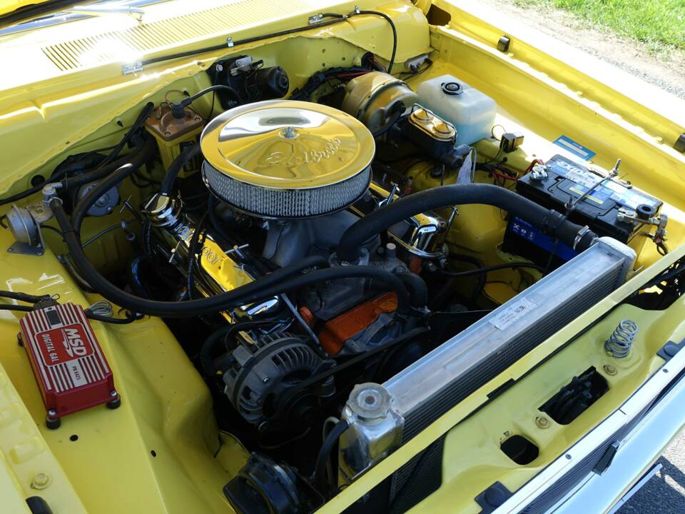 Image 6/57 of Plymouth Duster (1970)