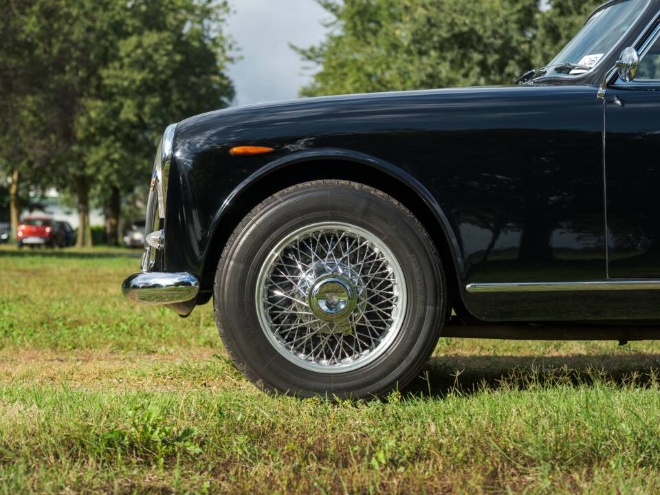 Image 12/97 of Lancia Aurelia B20 GT 2500 (1957)