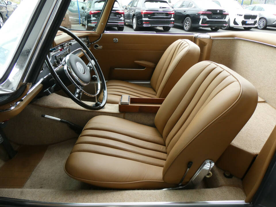 Afbeelding 10/23 van Mercedes-Benz 230 SL (1965)