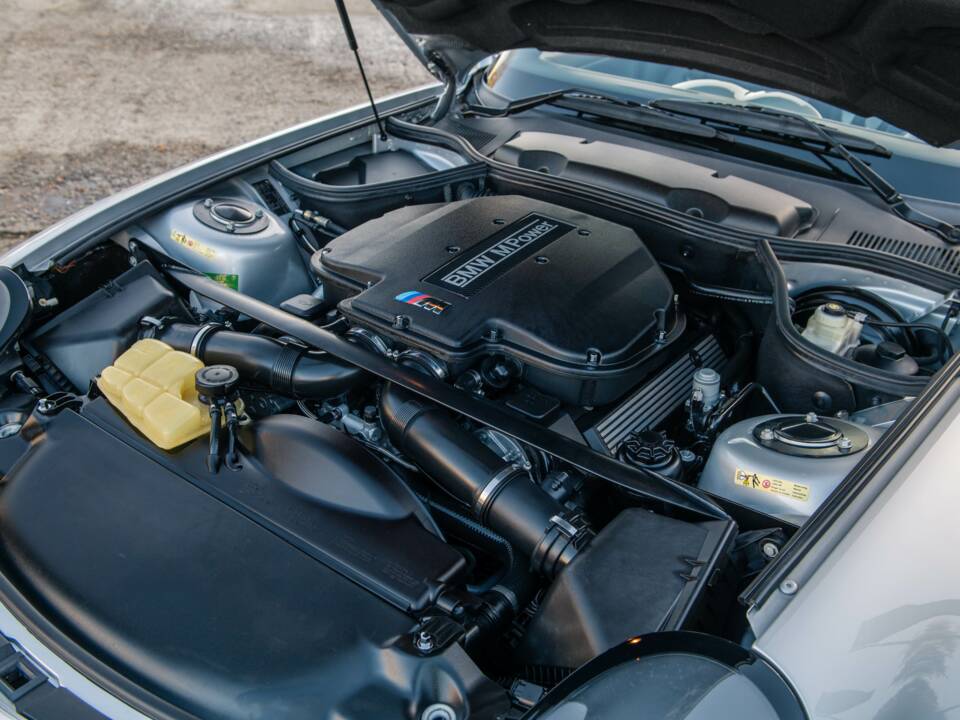 Bild 31/31 von BMW Z8 (2000)