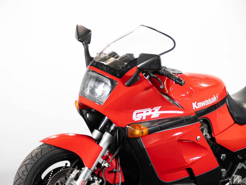 Imagen 31/47 de Kawasaki GPz 1000RX (1986)