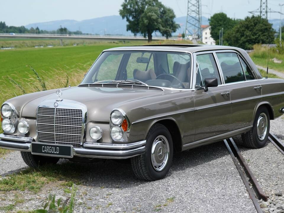 Afbeelding 46/89 van Mercedes-Benz 300 SEL 6.3 (1972)