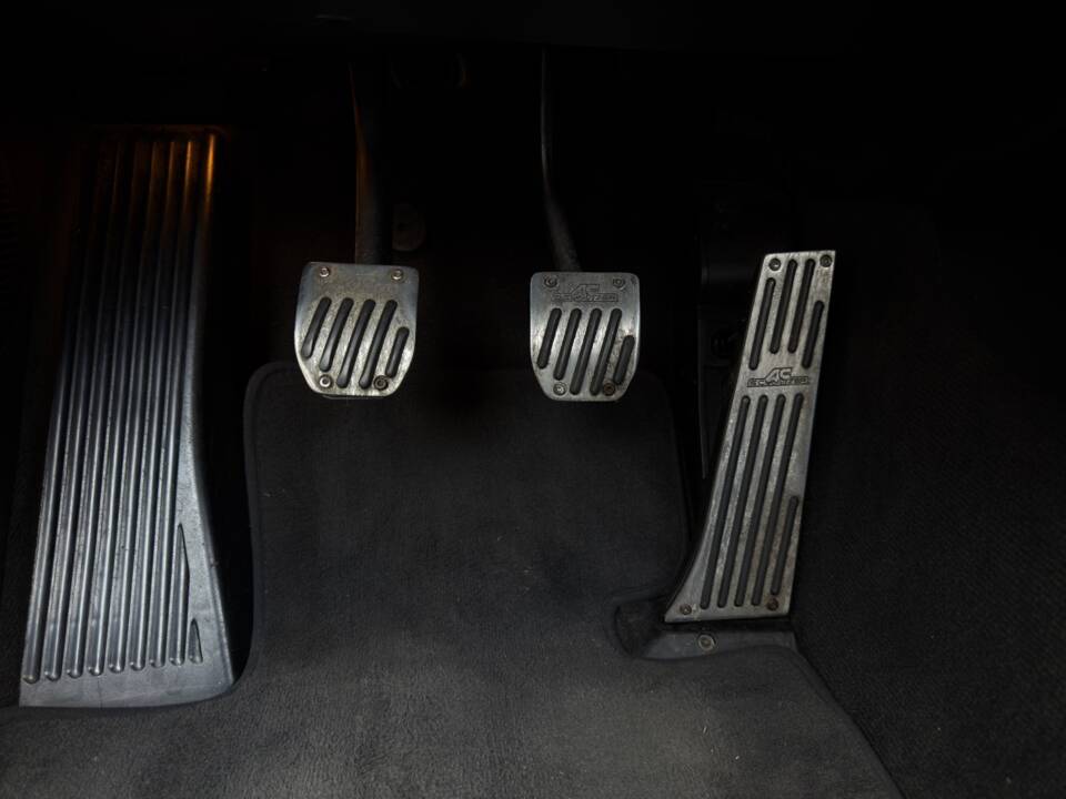 Bild 27/34 von BMW Z4 3.0i (2004)