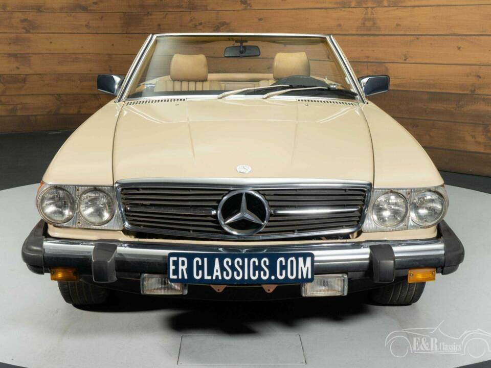 Immagine 23/29 di Mercedes-Benz 380 SL (1983)