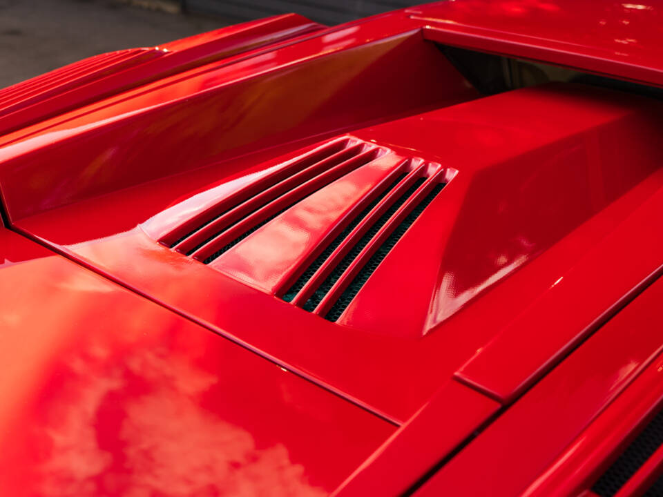 Immagine 8/68 di Lamborghini Countach 25th Anniversary (1989)