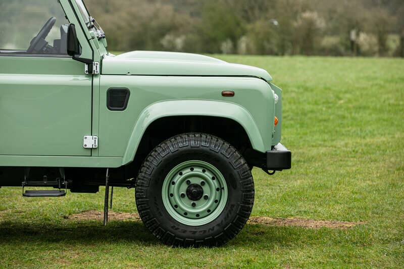 Image 12/39 of Land Rover Defender 90 TD4 (2008)