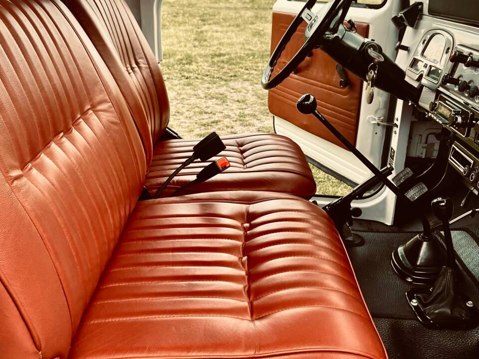 Immagine 10/27 di Toyota Land Cruiser FJ 40 (1982)