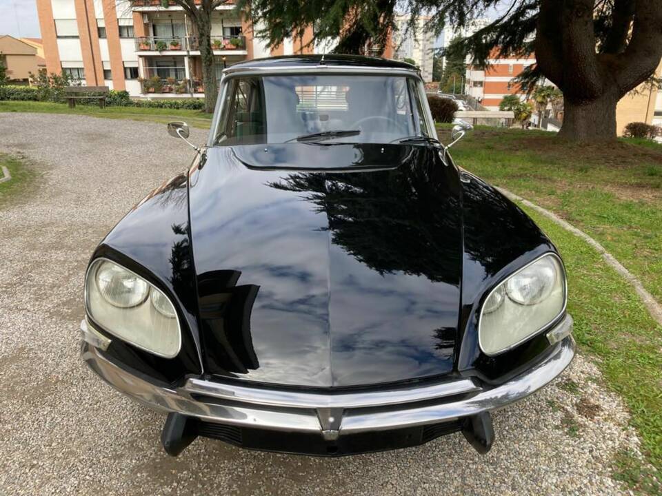 Image 4/8 of Citroën DS 21 IE Pallas (1972)