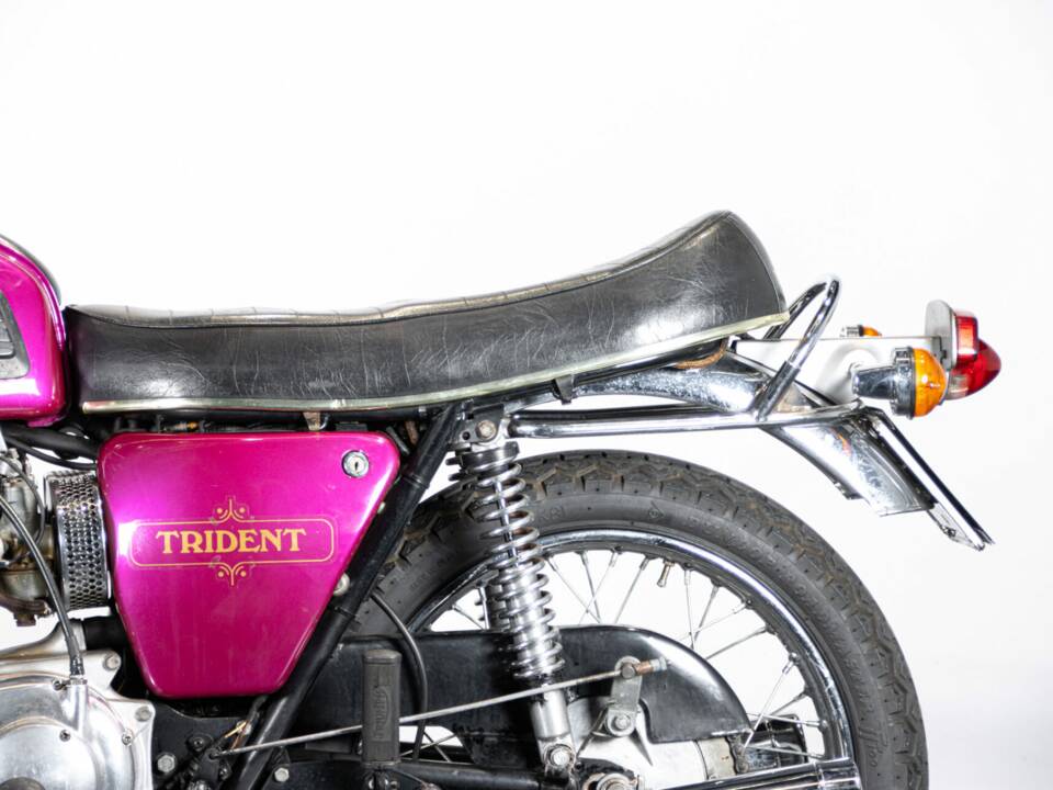 Image 18/50 de Triumph T 150 V Trident (1974)