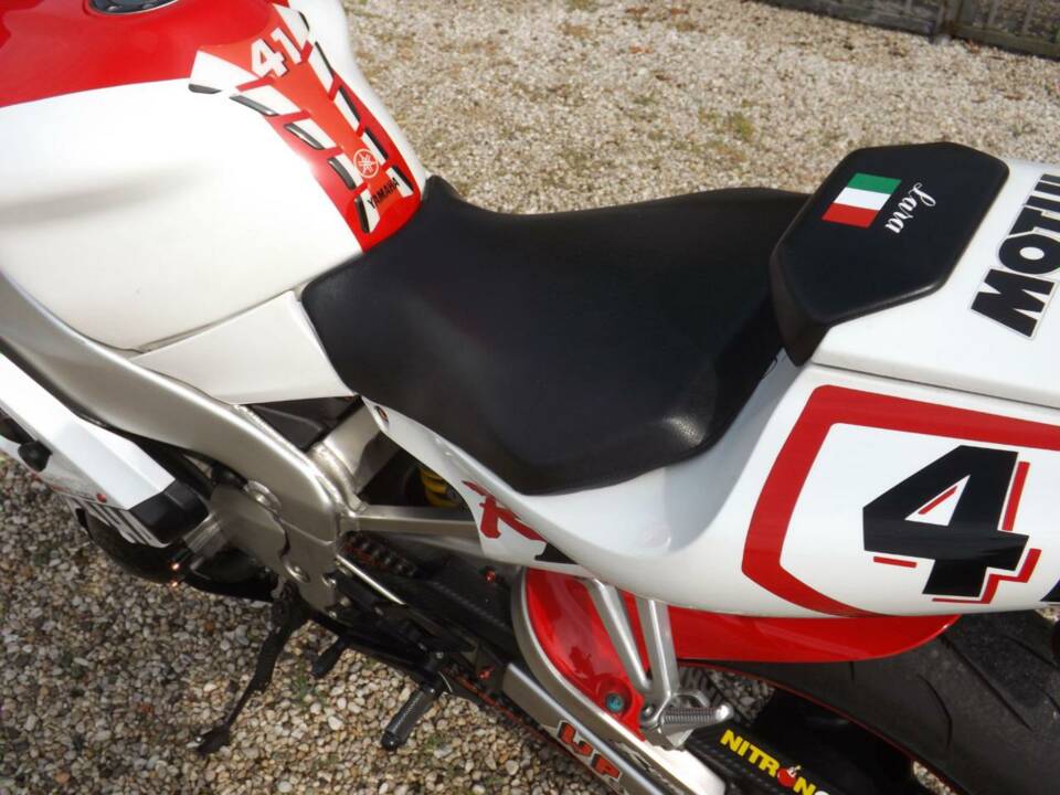Image 17/50 of Yamaha YZF 1000 R1 (1998)