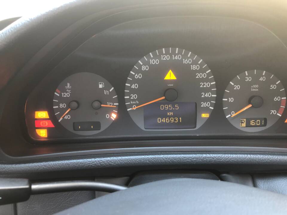 Immagine 5/18 di Mercedes-Benz CLK 430 (1999)