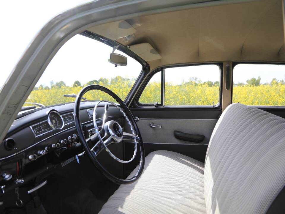 Imagen 26/39 de Mercedes-Benz 190 (1957)