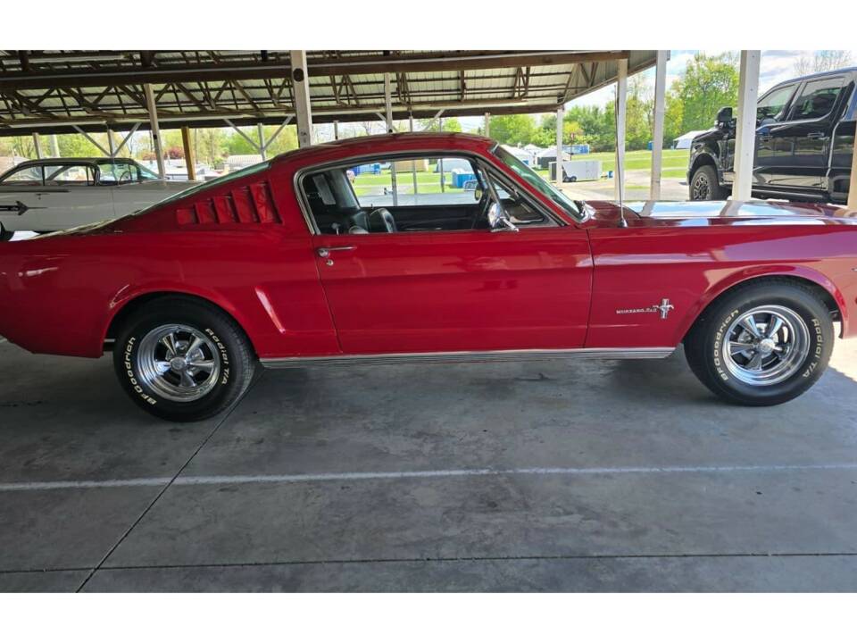 Image 11/50 de Ford Mustang 390 GTA (1966)