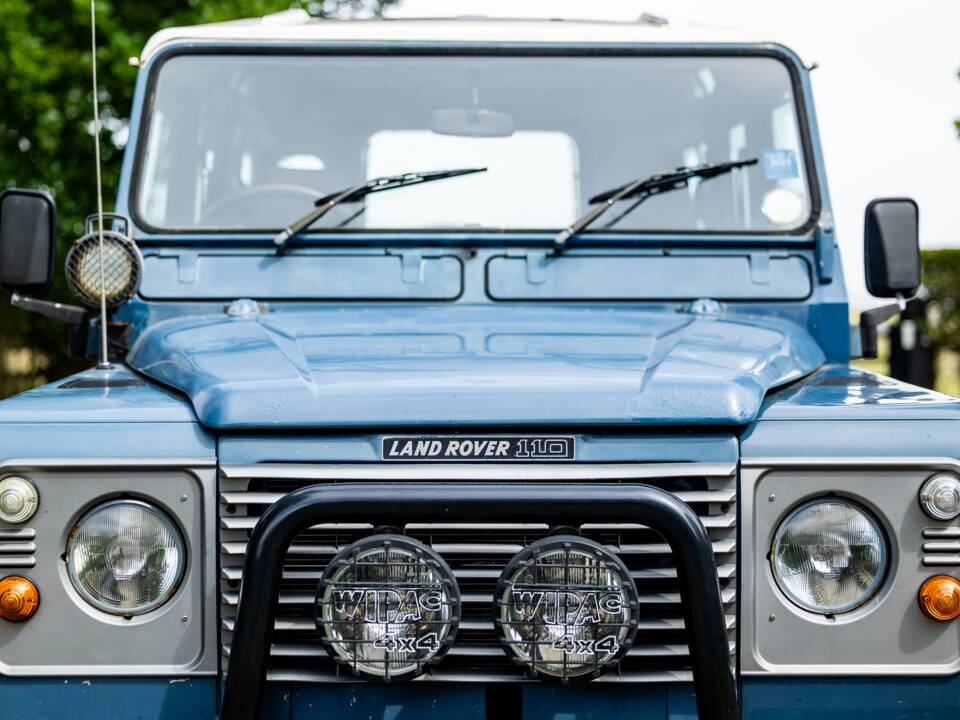 Image 23/50 of Land Rover 110 (1988)