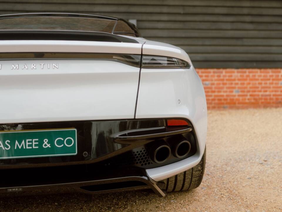 Bild 29/82 von Aston Martin DBS Superleggera (2018)