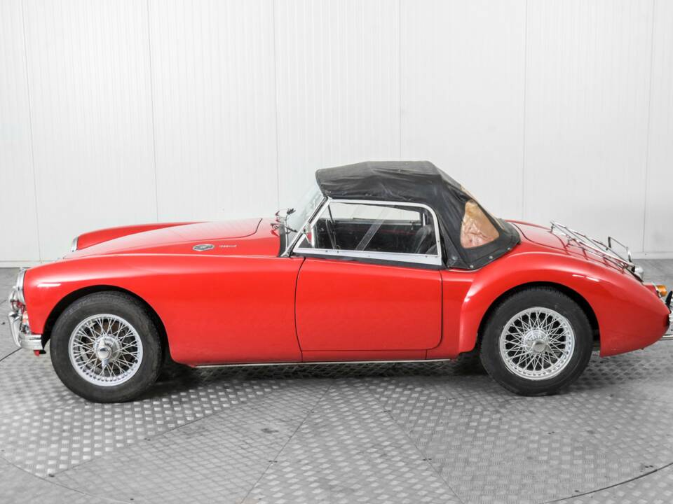 Immagine 44/50 di MG MGA 1500 (1955)